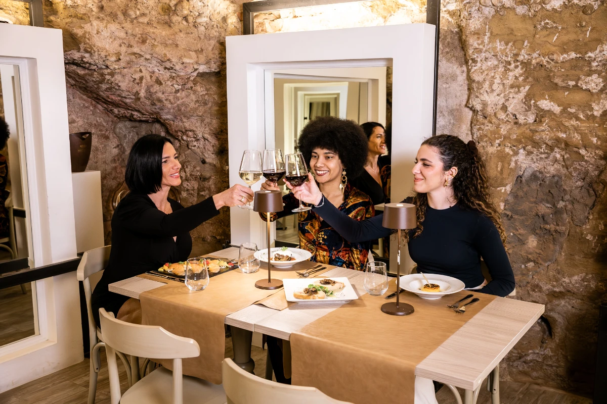 Prenota da osteria Bonelli ristorante nel centro storico di Siena duomo