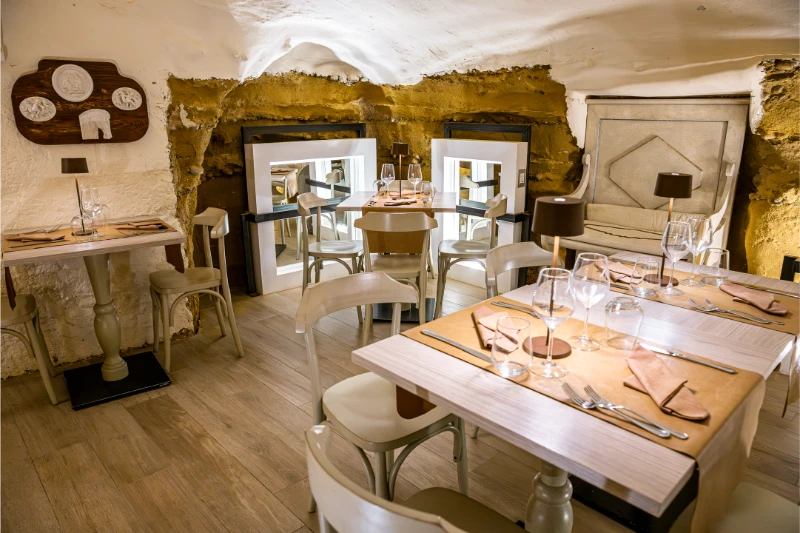 osteria bonelli Ristorante nel centro storico di Siena vicino Duomo e Piazza del Campo sale caratteristiche